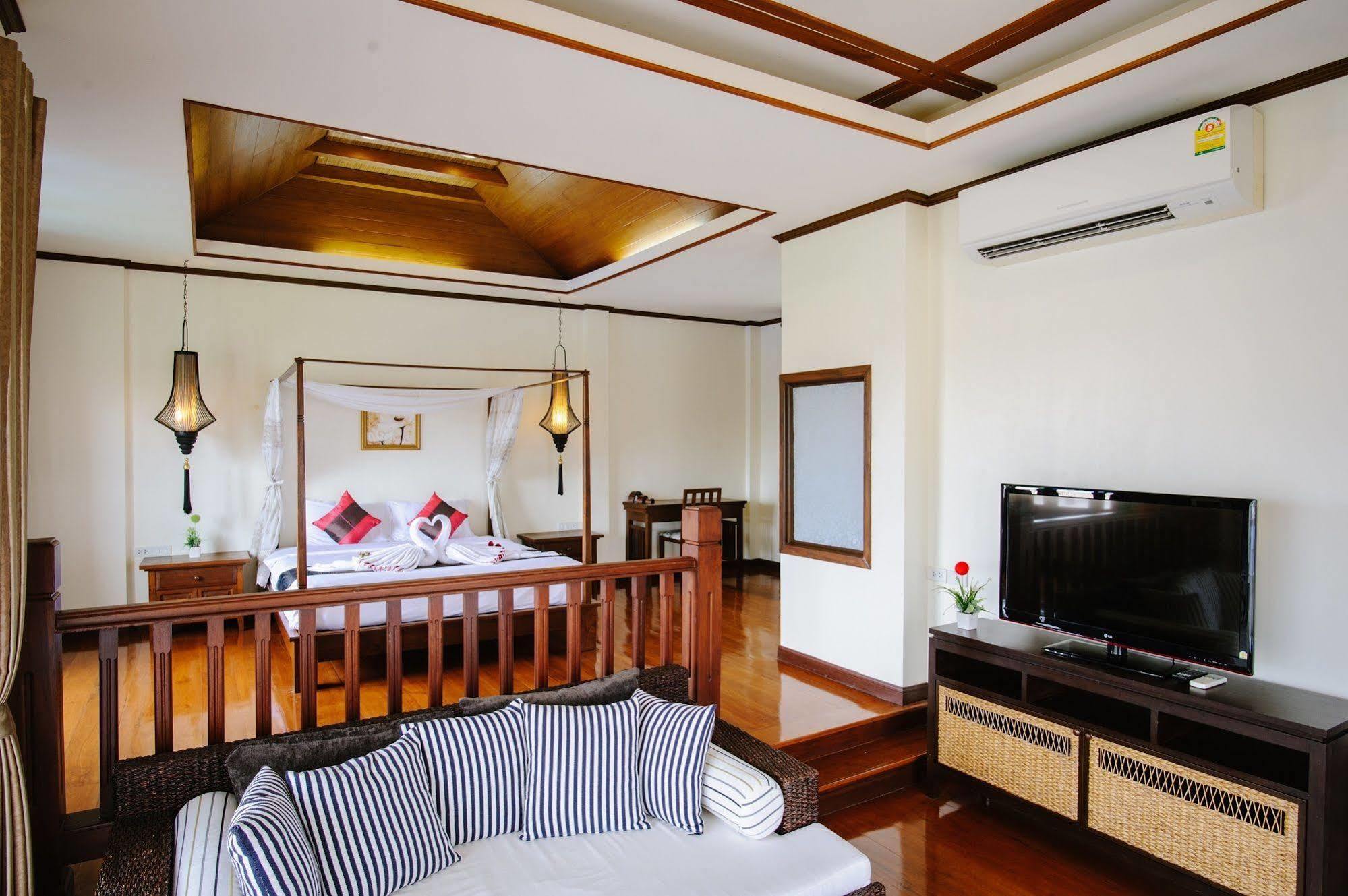 ホテル Casa Da Lua チエンマイ エクステリア 写真